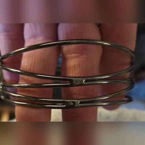 Gunmetal Multi-tiered Bangle Bracelet - Picture 2 of 4